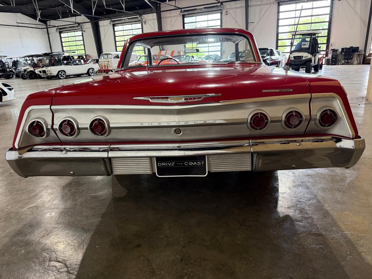 1962 Chevrolet Impala SS - Red exterior view 12