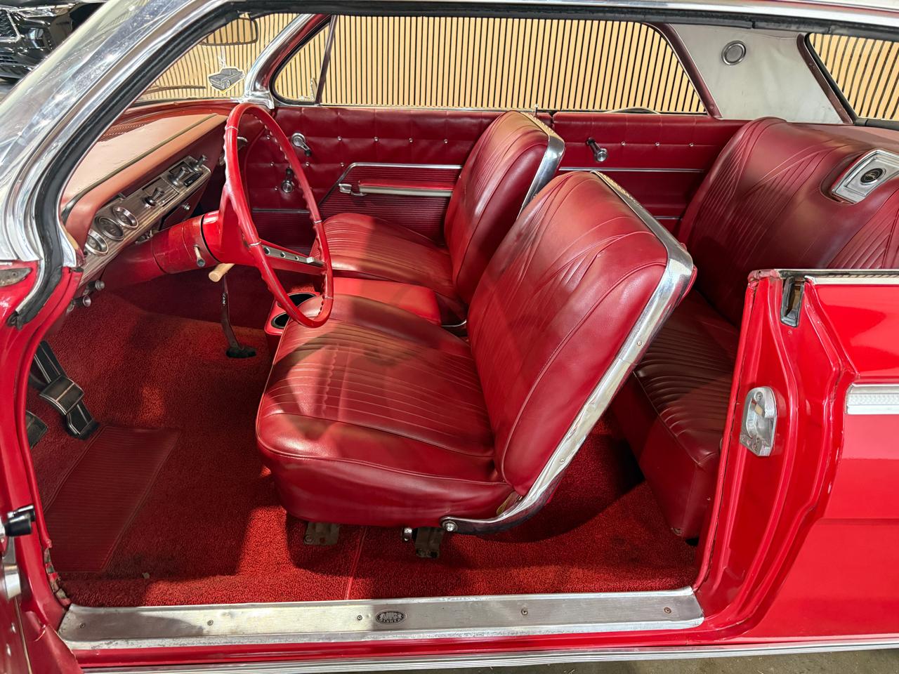 1962 Chevrolet Impala SS - Red exterior view 20