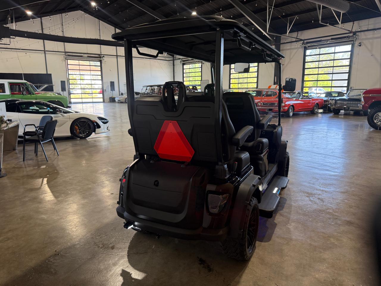 2026 Edge 656 Phantom 4P - Black exterior view 10