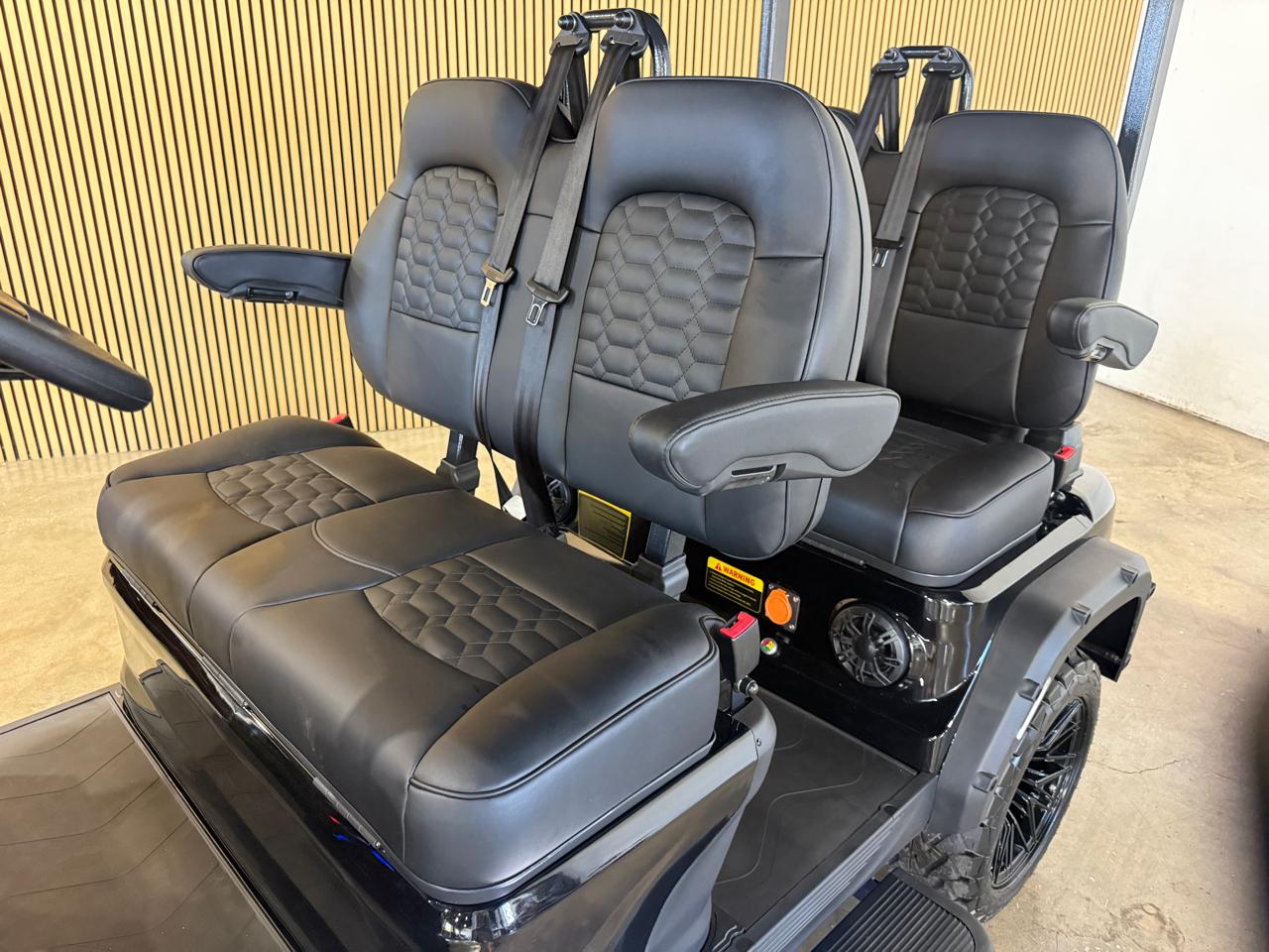 2026 Edge 656 Phantom 4P - Black exterior view 16