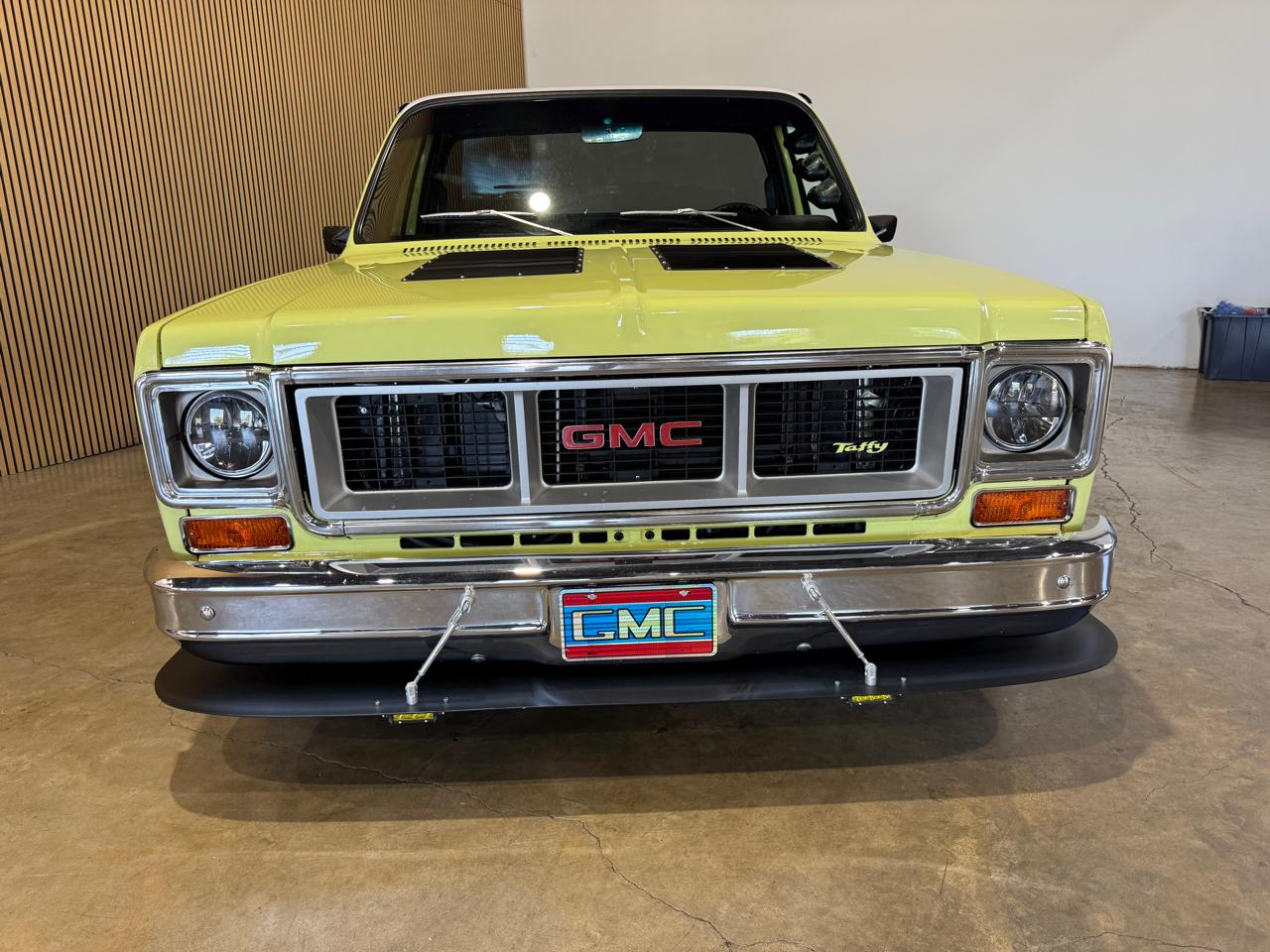1978 GMC Sierra 1500 - Yellow exterior view 4
