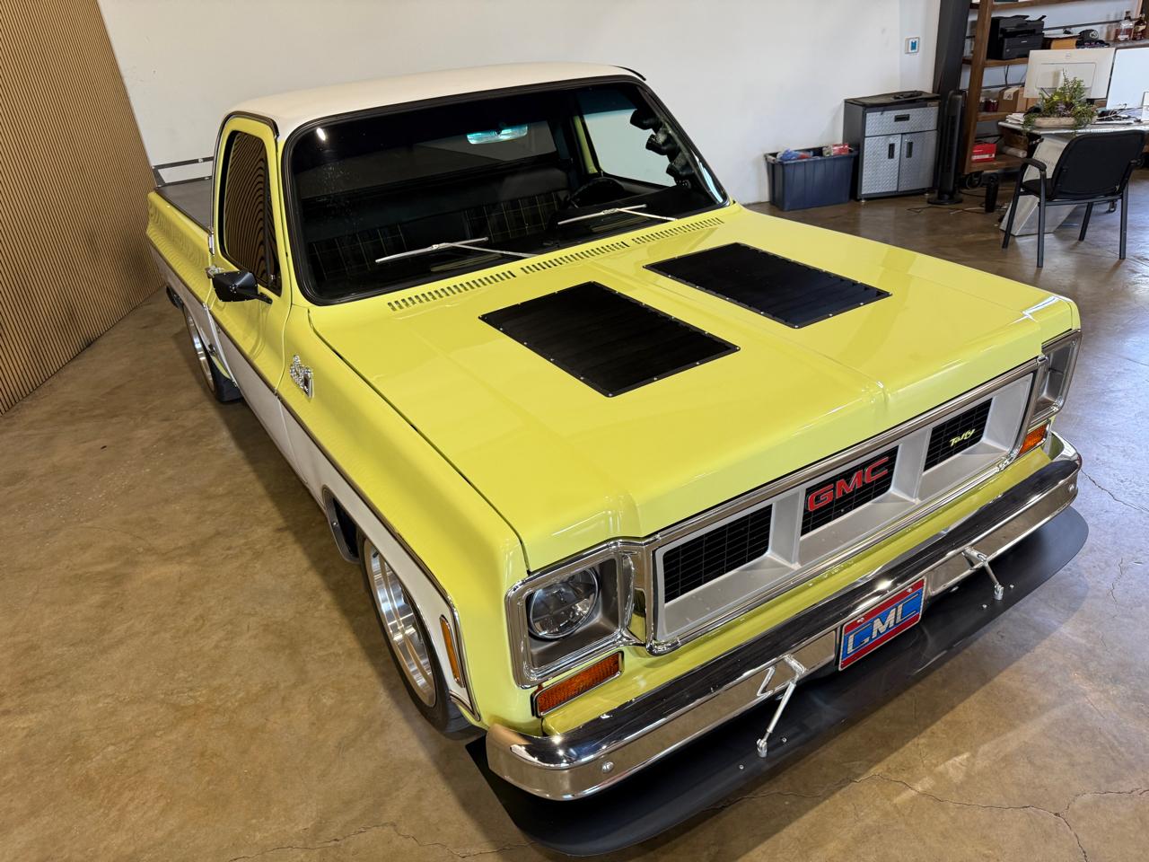 1978 GMC Sierra 1500 - Yellow exterior view 8