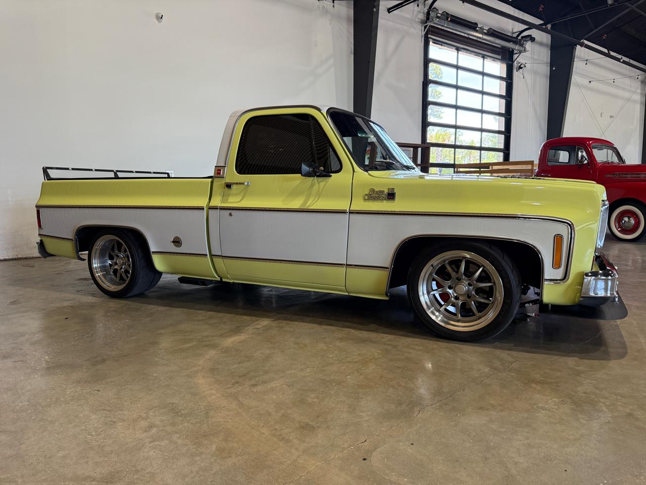 1978 GMC Sierra 1500 - Yellow exterior view 11