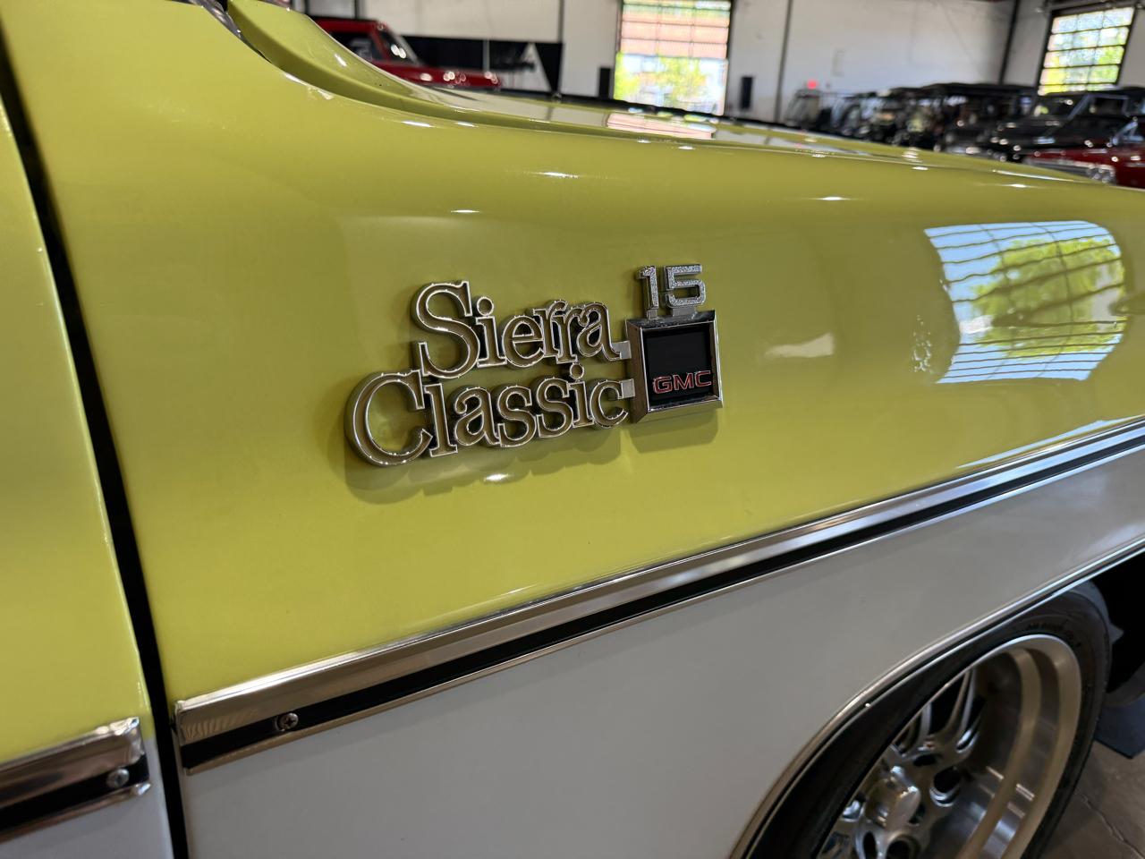 1978 GMC Sierra 1500 - Yellow exterior view 14