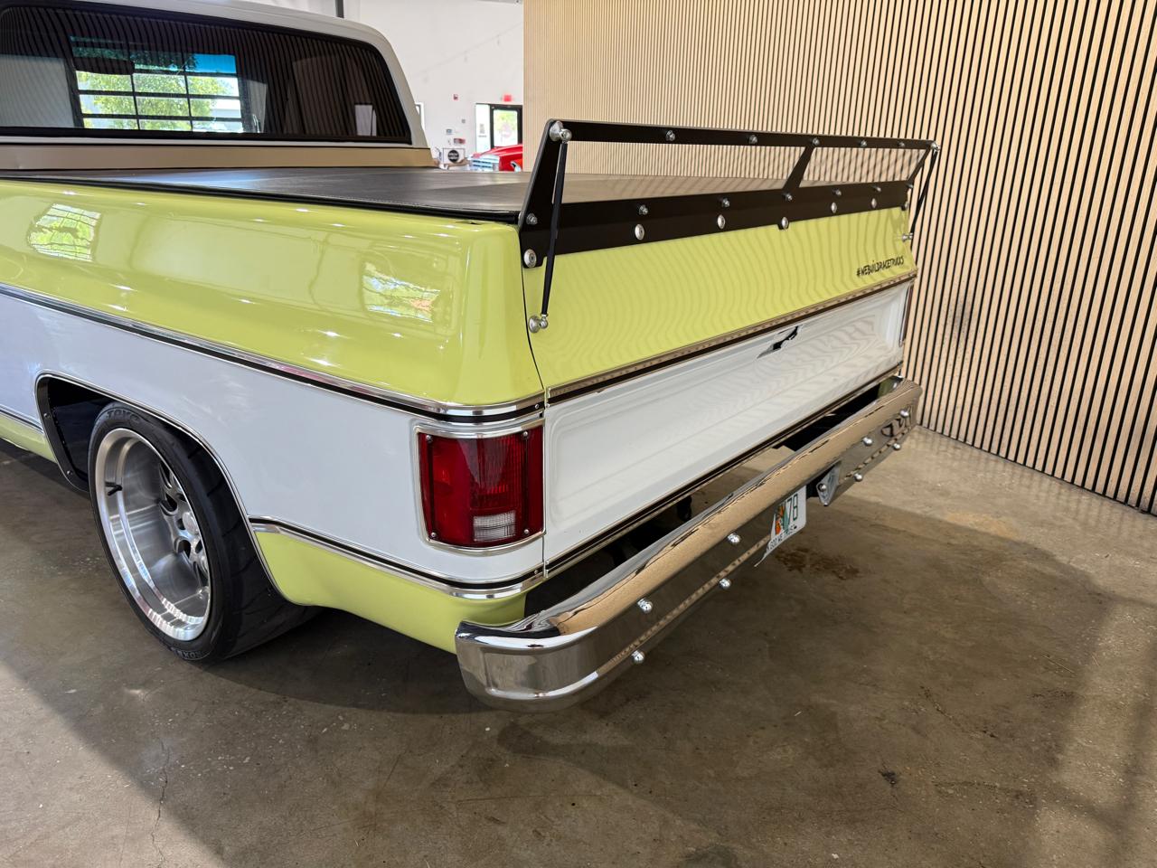 1978 GMC Sierra 1500 - Yellow exterior view 17