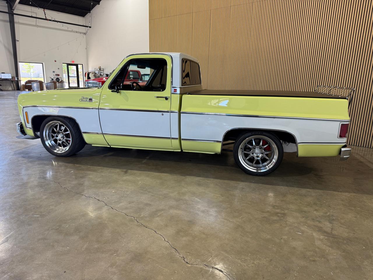 1978 GMC Sierra 1500 - Yellow exterior view 18