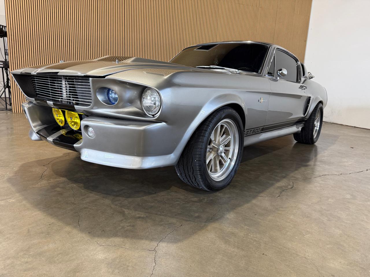 1967 Ford Mustang Shelby GT500 - Gray exterior view 1