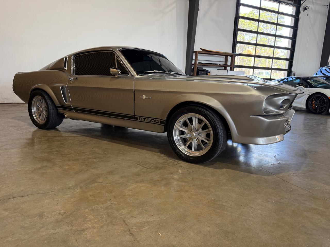 1967 Ford Mustang Shelby GT500 - Gray exterior view 4