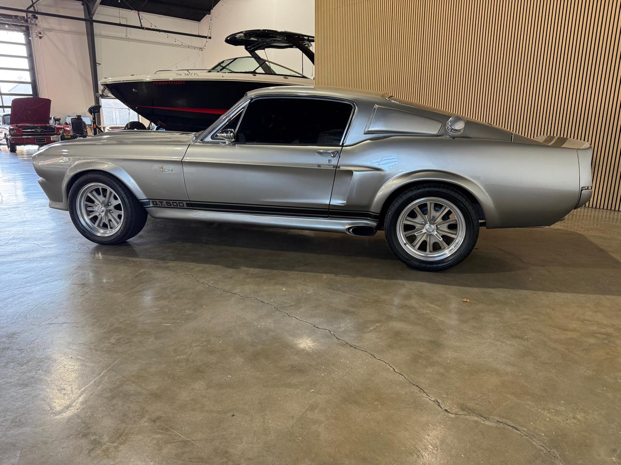 1967 Ford Mustang Shelby GT500 - Gray exterior view 10