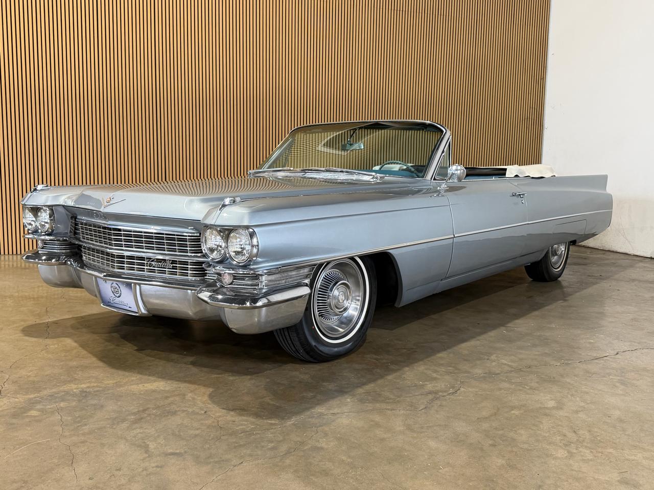 Cadillac DEVILLE