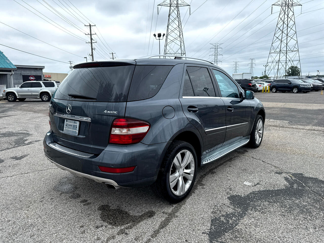 Mercedes-Benz M-Class ML350 4MATIC 2011 Mercedes-Benz M-Class ML350 4MATIC 2011