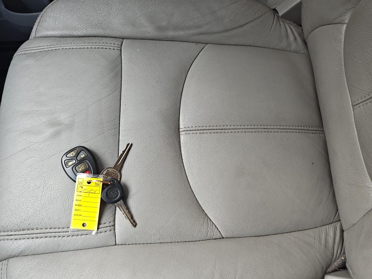 Buick Enclave Convenience FWD 2014