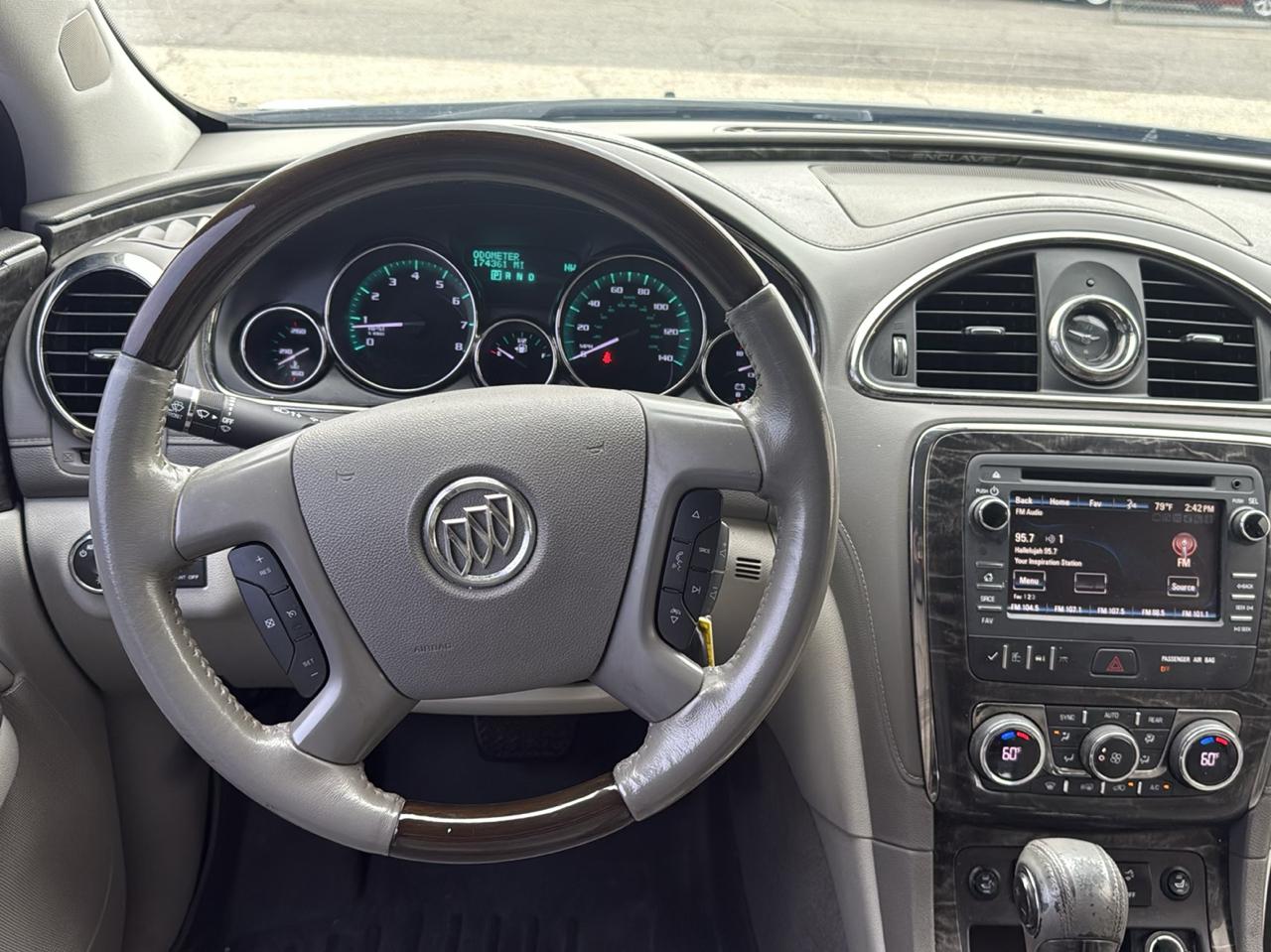 Buick Enclave Convenience FWD 2014
