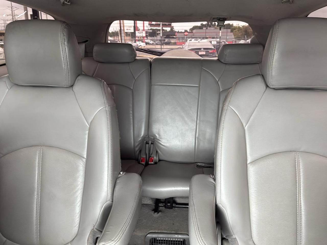 Buick Enclave Convenience FWD 2014