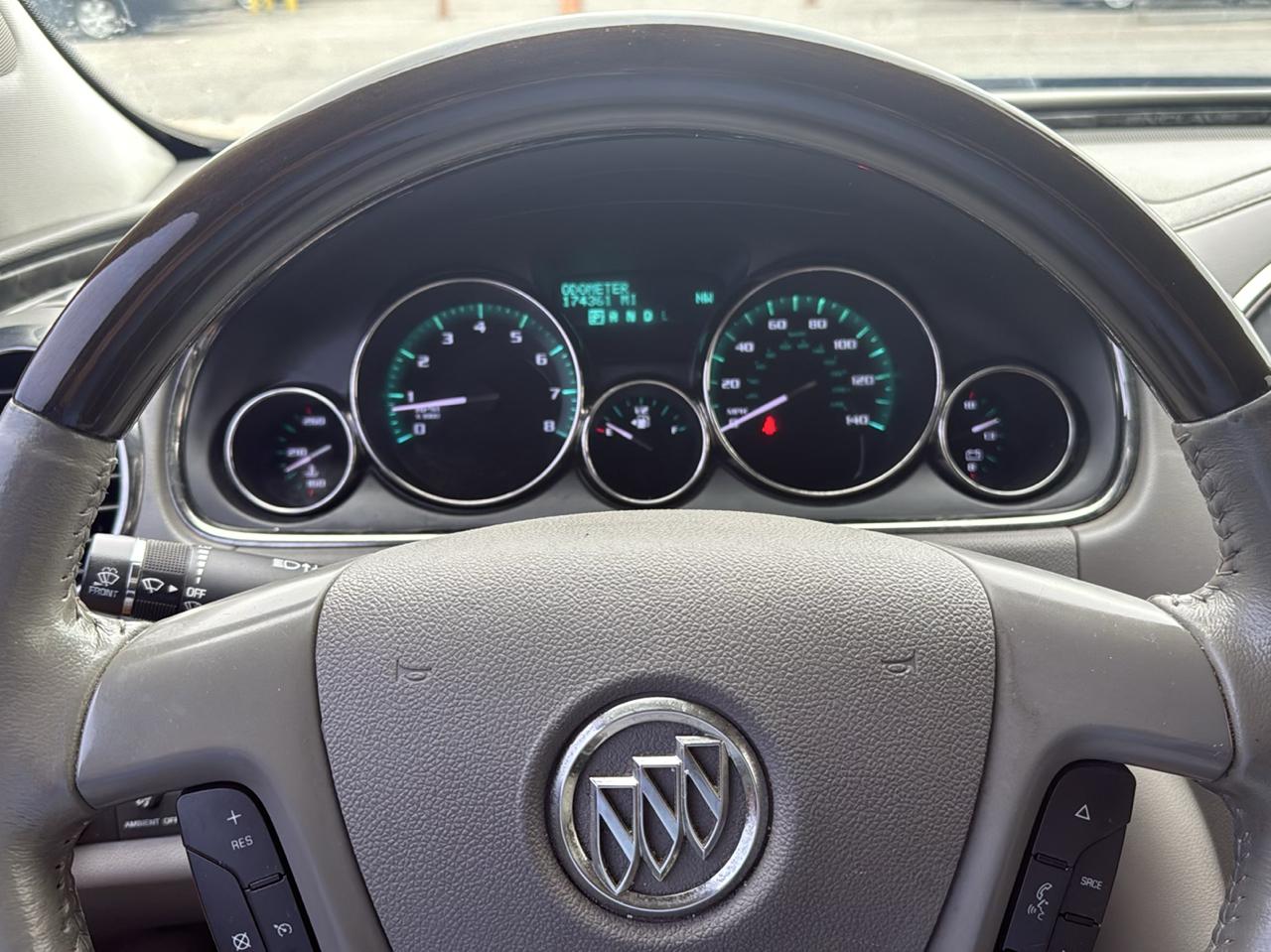 Buick Enclave Convenience FWD 2014