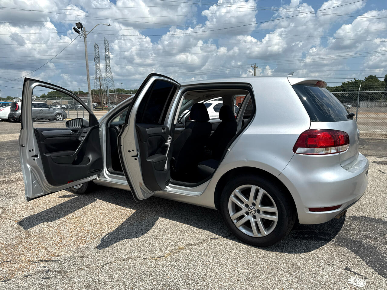 Volkswagen Golf 2.5L Conv & Sunroof 4 Door PZEV 2013 Volkswagen Golf 2.5L Conv & Sunroof 4 Door PZEV 2013