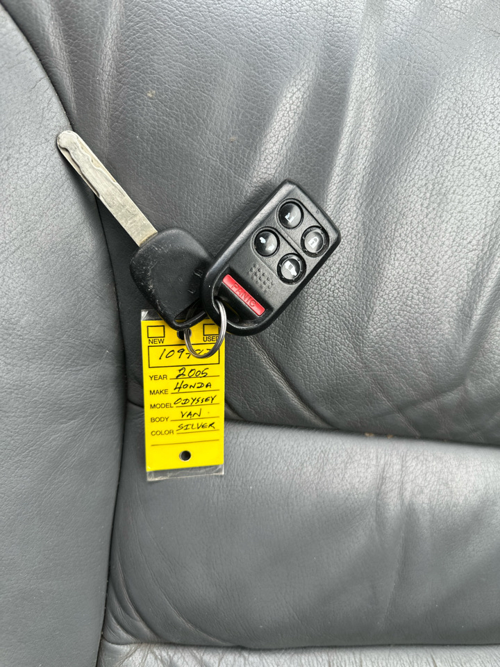 Honda Odyssey EX w/ Leather DVD 2005 Honda Odyssey EX w/ Leather DVD 2005