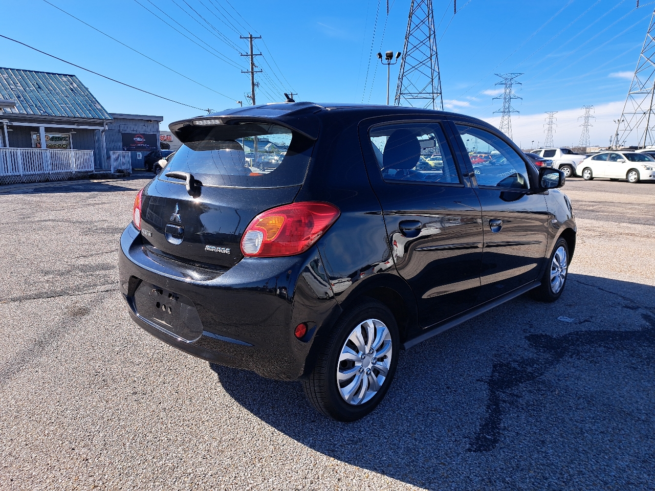 Mitsubishi Mirage ES 2015