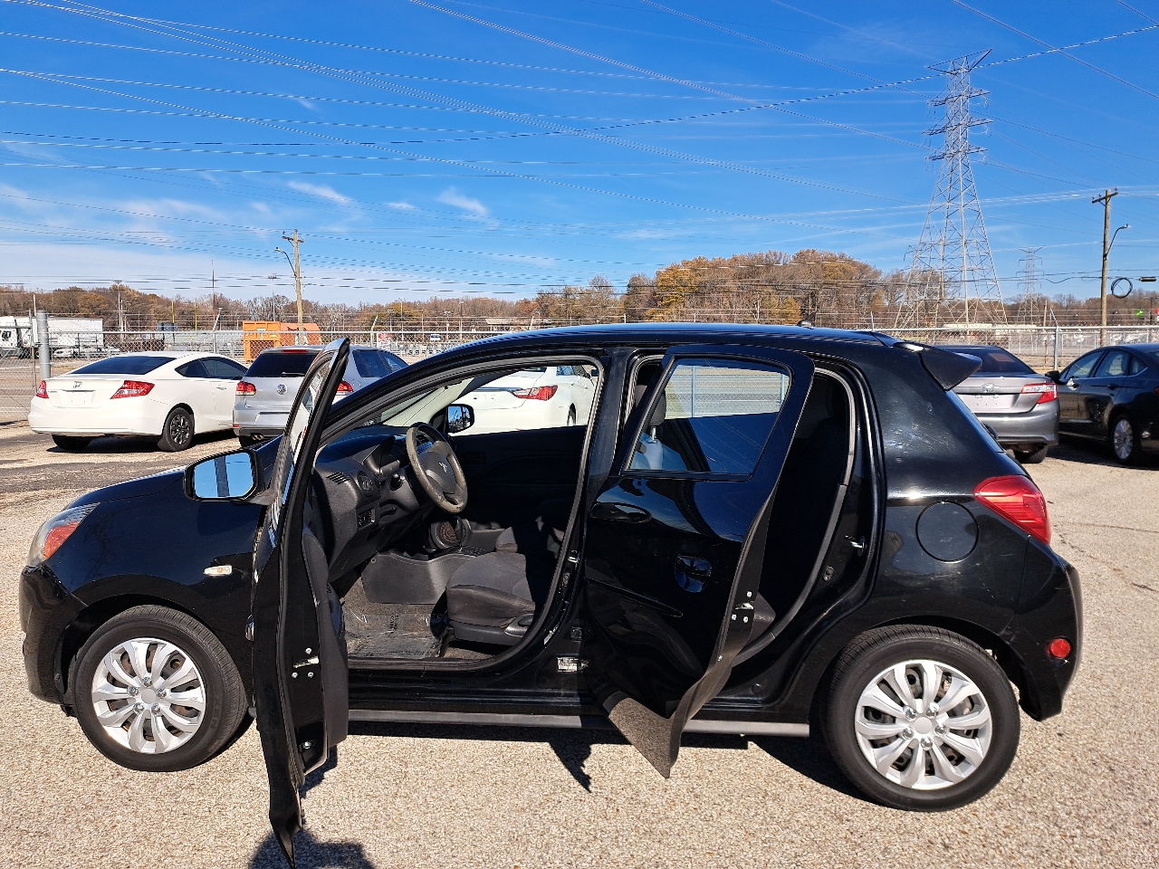 Mitsubishi Mirage ES 2015