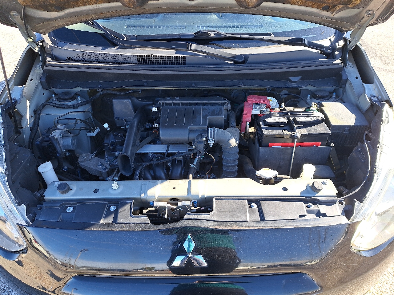 Mitsubishi Mirage ES 2015