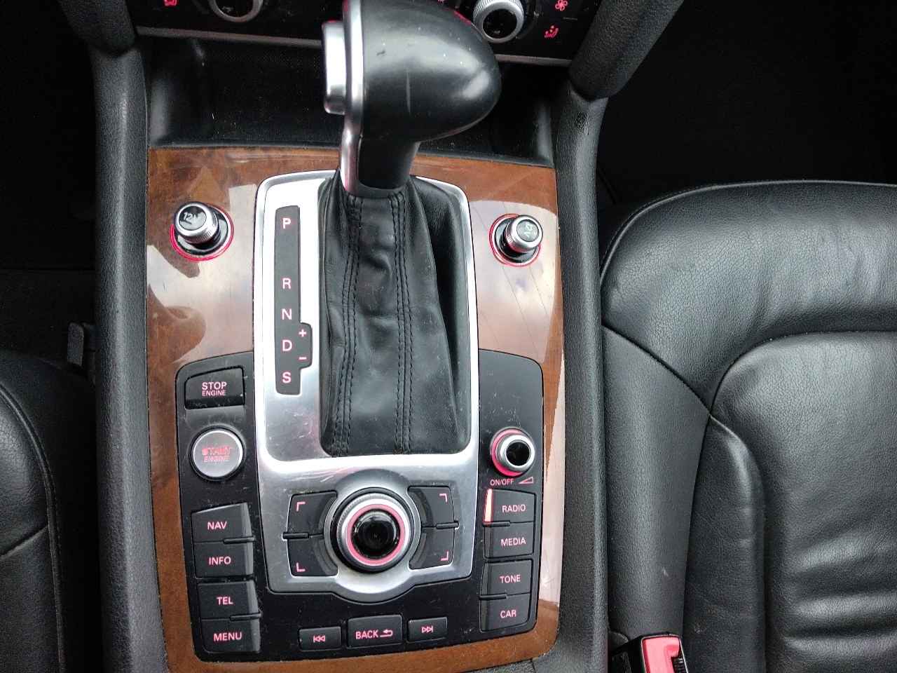 Audi Q7 3.0T Premium Plus quattro 2015