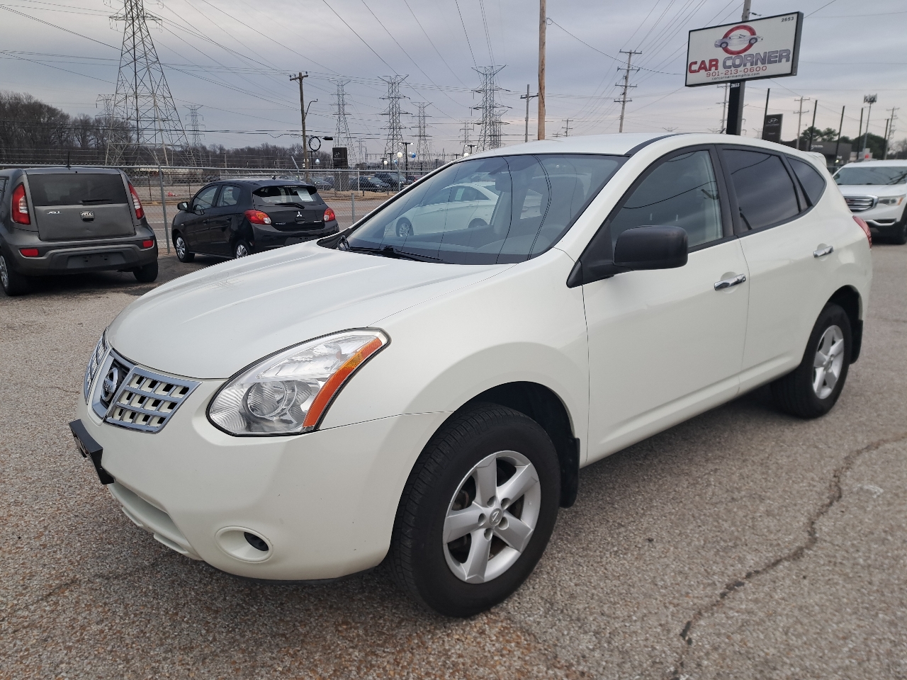 Nissan Rogue S 4D SUV AWD 2010