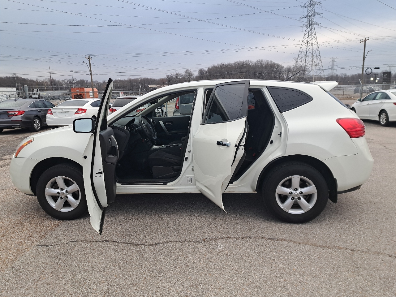 Nissan Rogue S 4D SUV AWD 2010