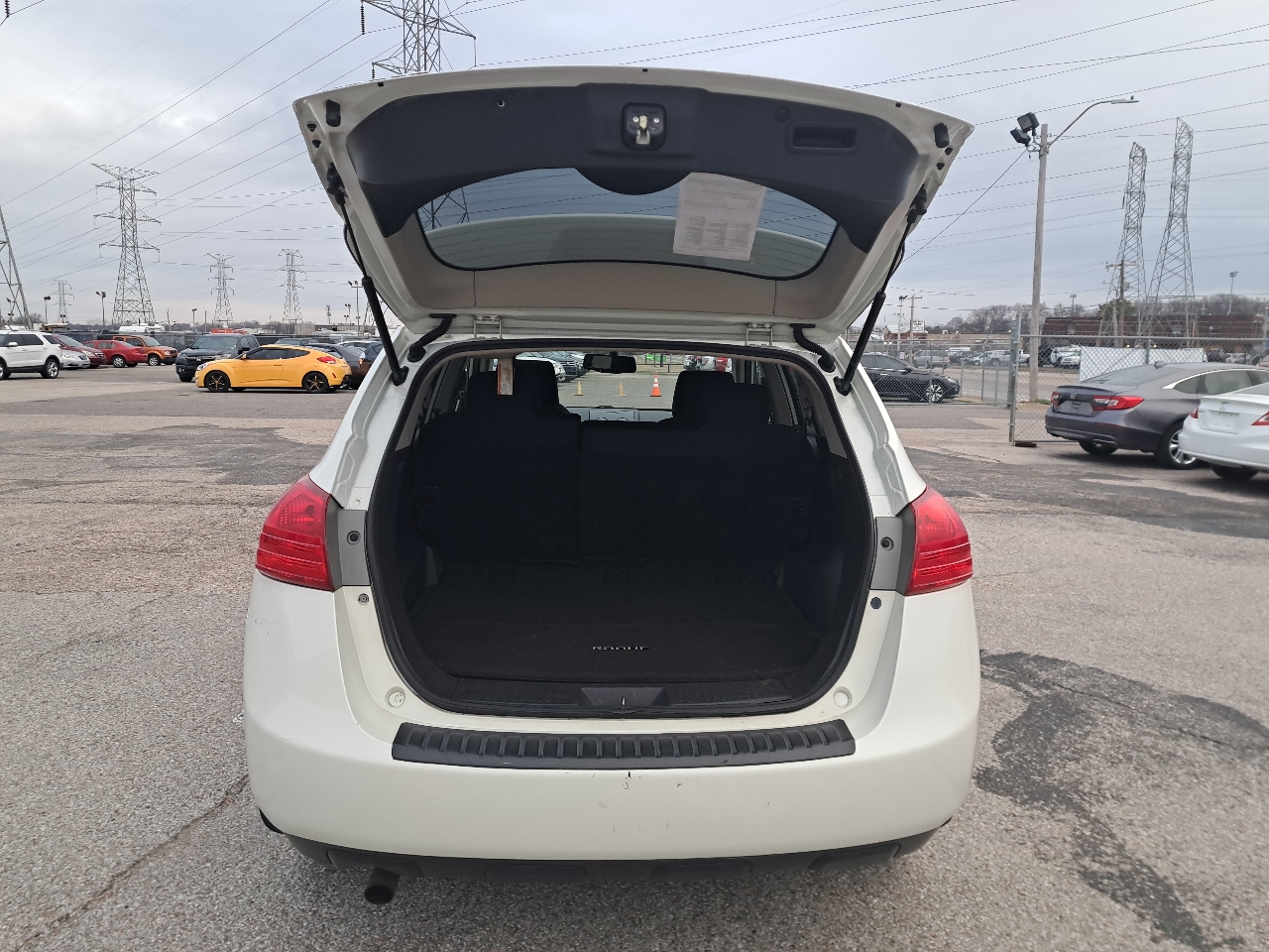 Nissan Rogue S 4D SUV AWD 2010