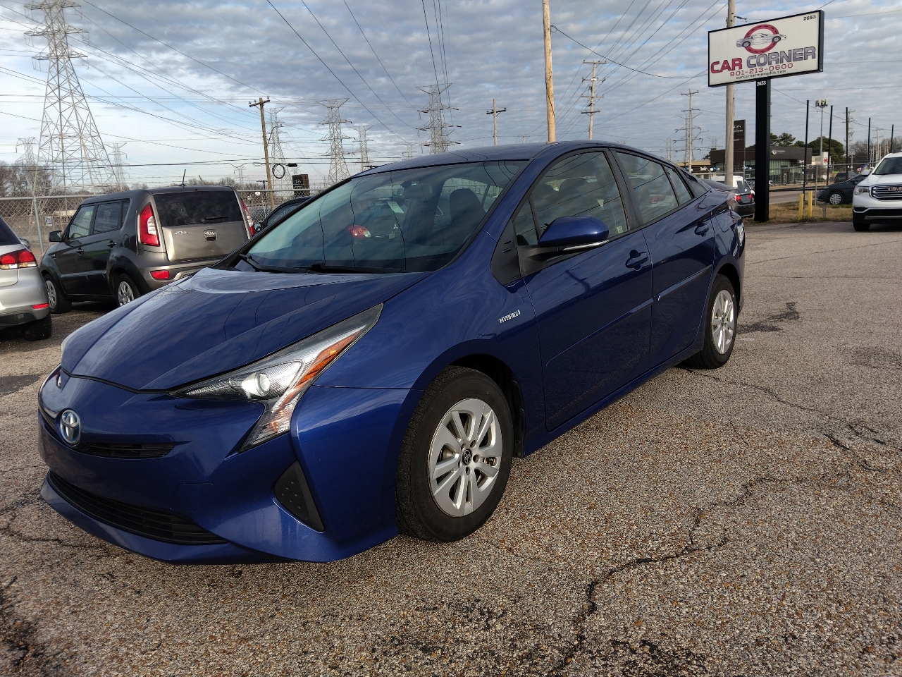 Toyota Prius Two 2016