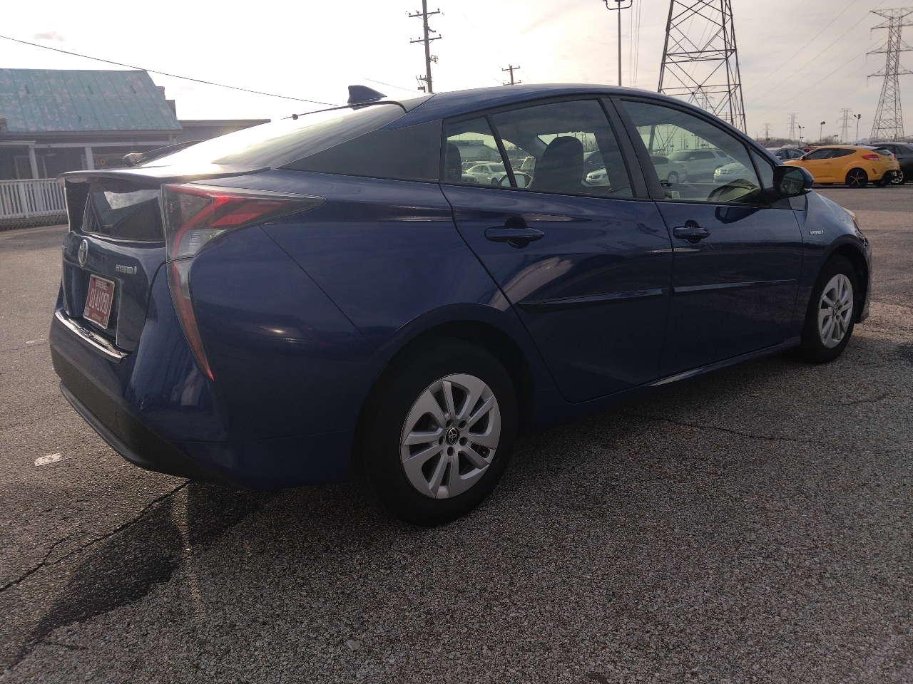 Toyota Prius Two 2016