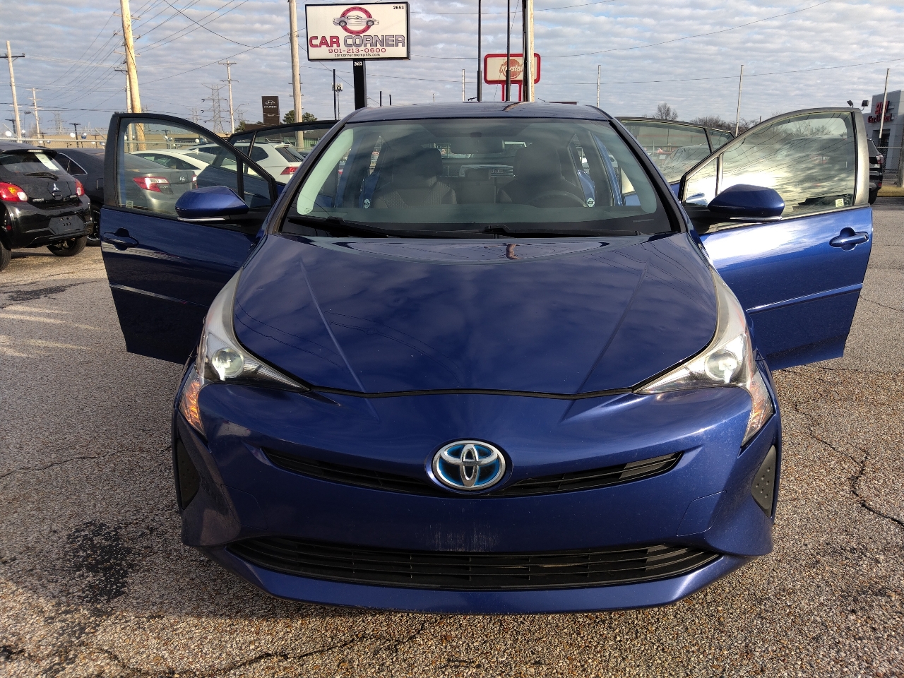 Toyota Prius Two 2016