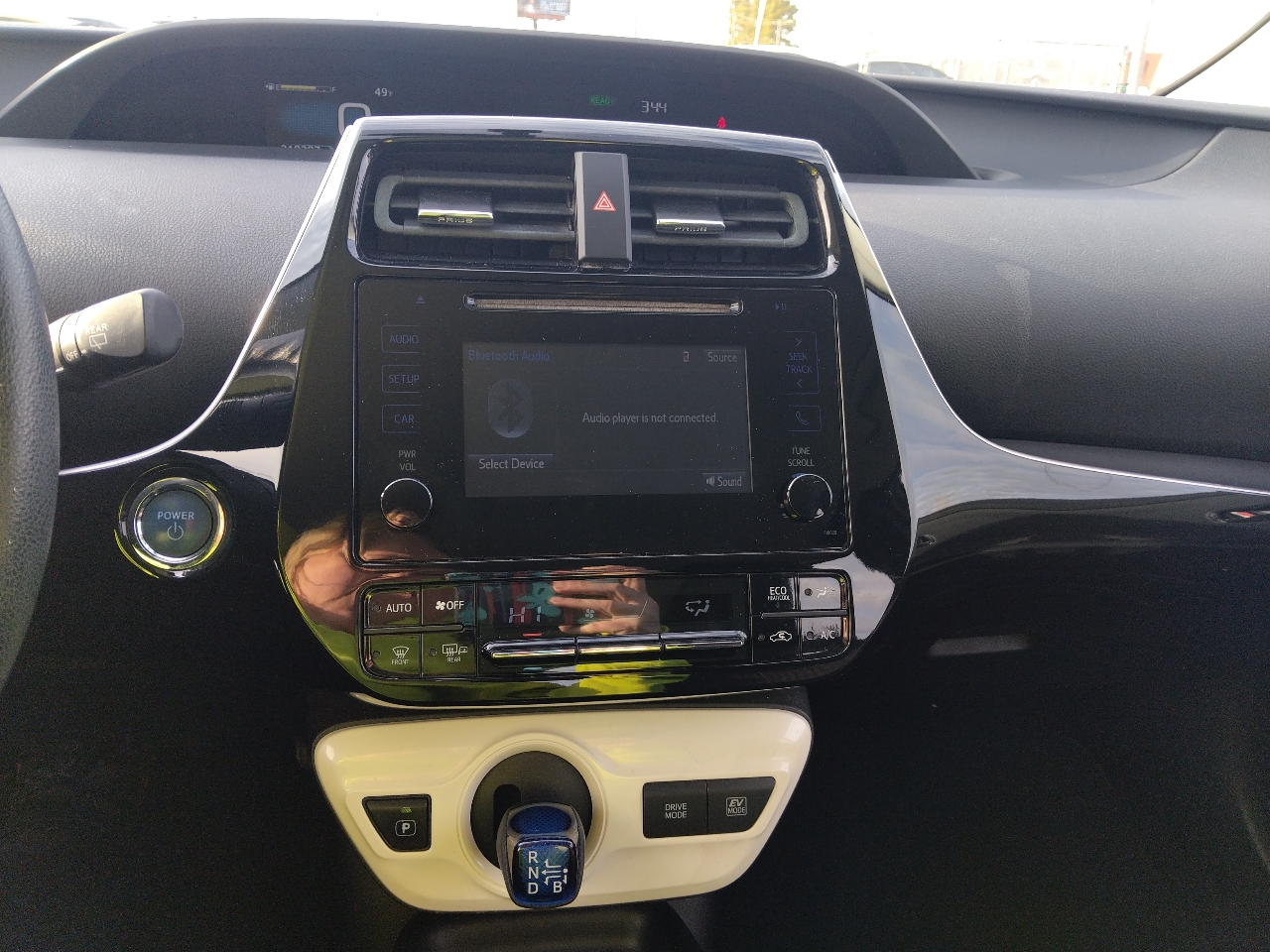 Toyota Prius Two 2016