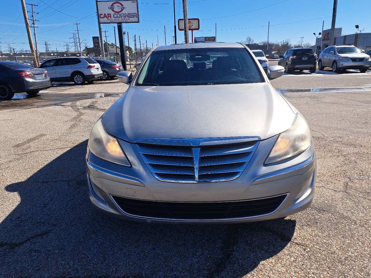 Hyundai Genesis 3.8L V6 4D Sedan 2012