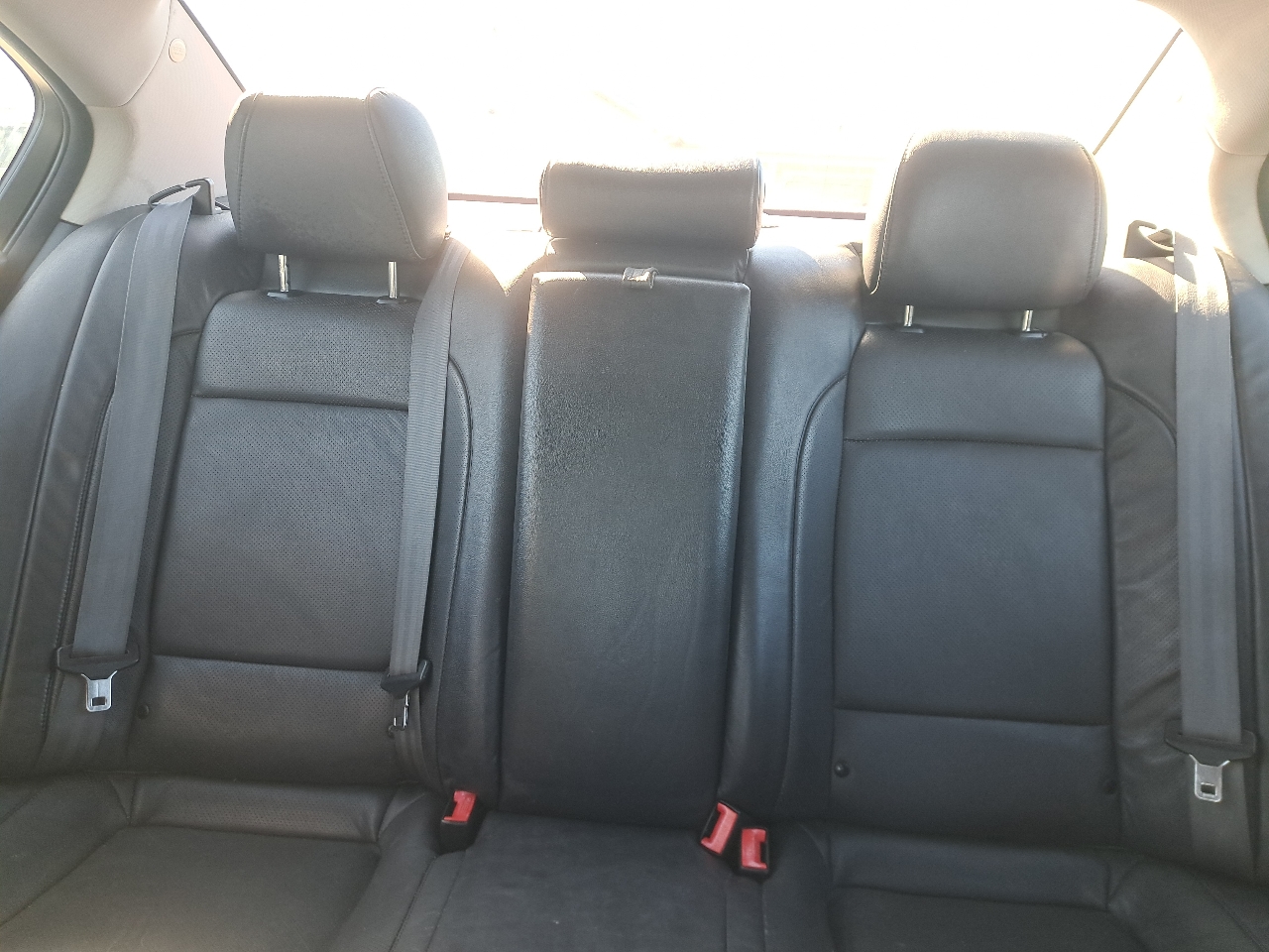 Hyundai Genesis 3.8L V6 4D Sedan 2012