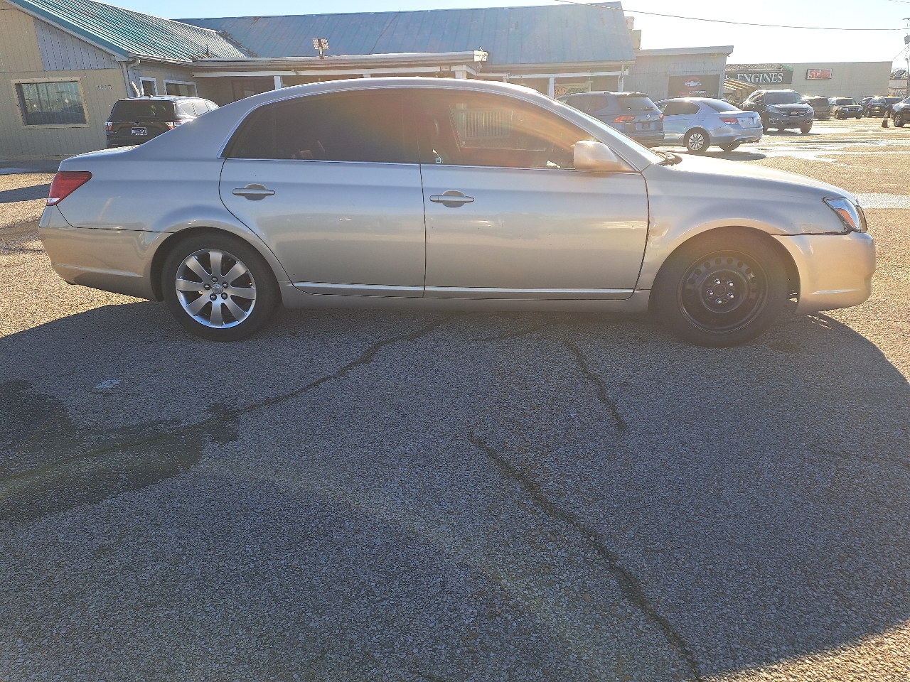 Toyota Avalon XL 2005