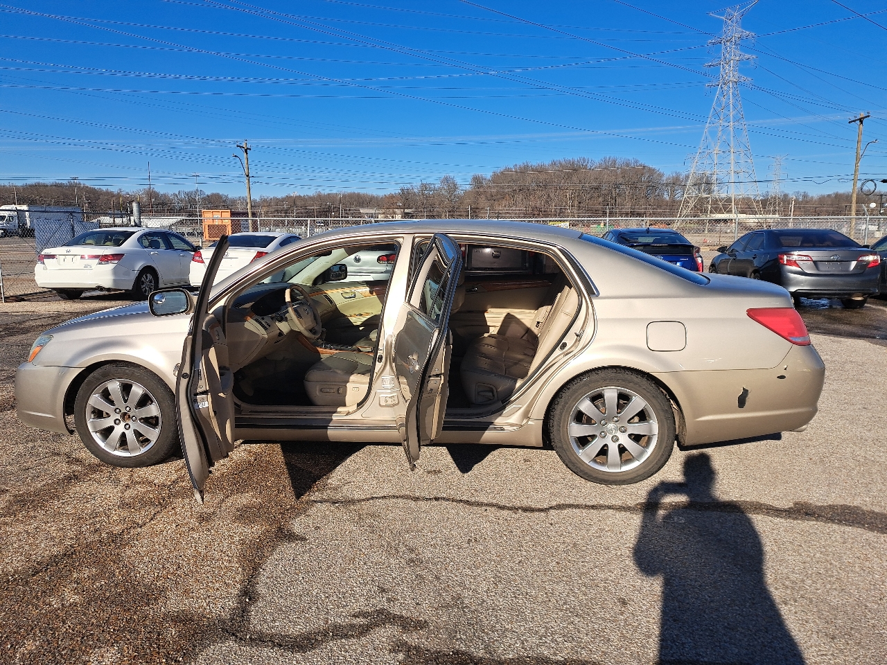 Toyota Avalon XL 2005