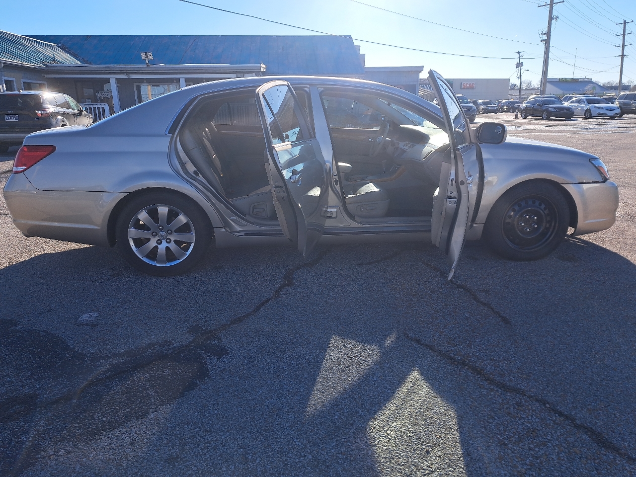 Toyota Avalon XL 2005