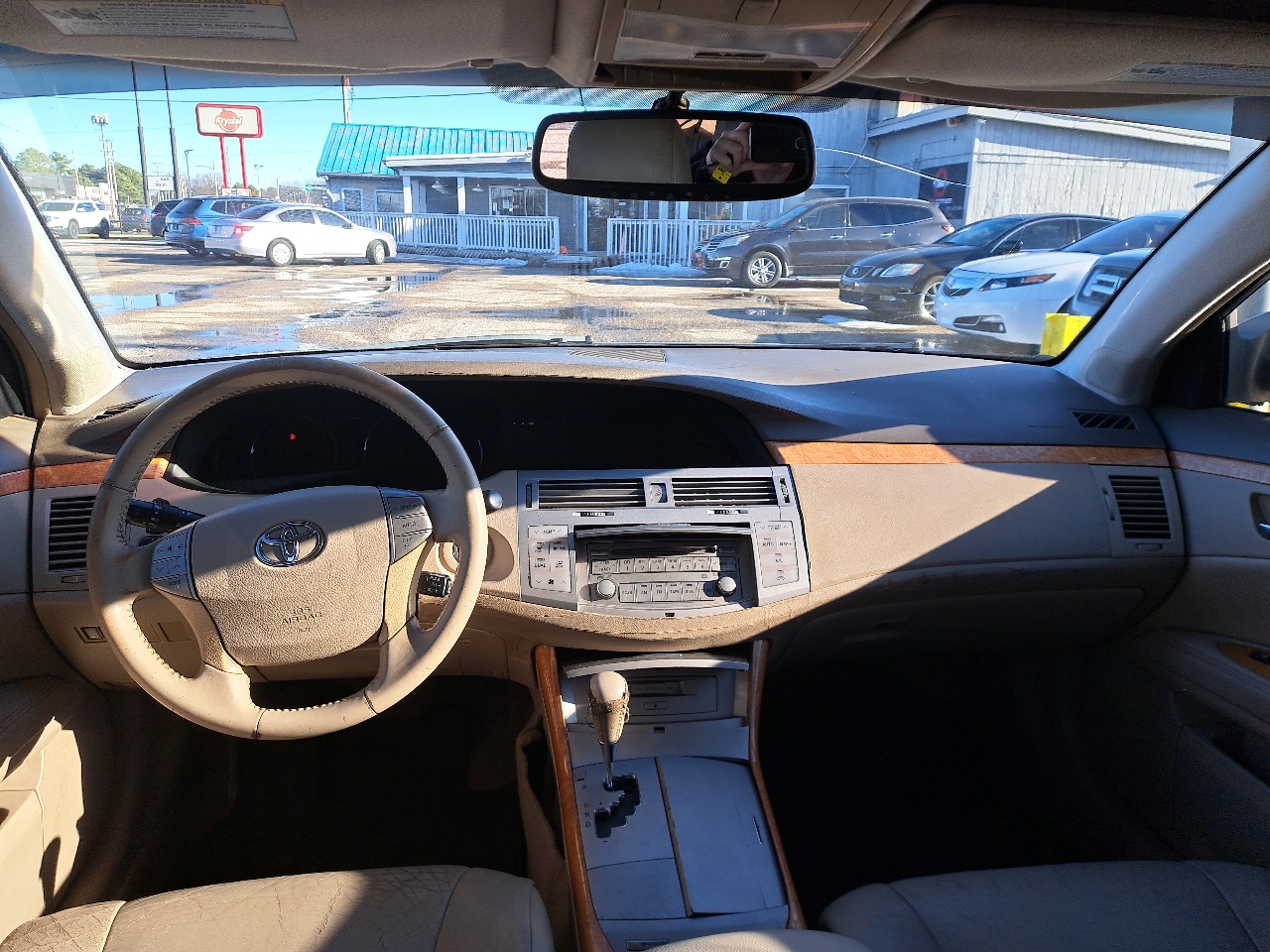 Toyota Avalon XL 2005