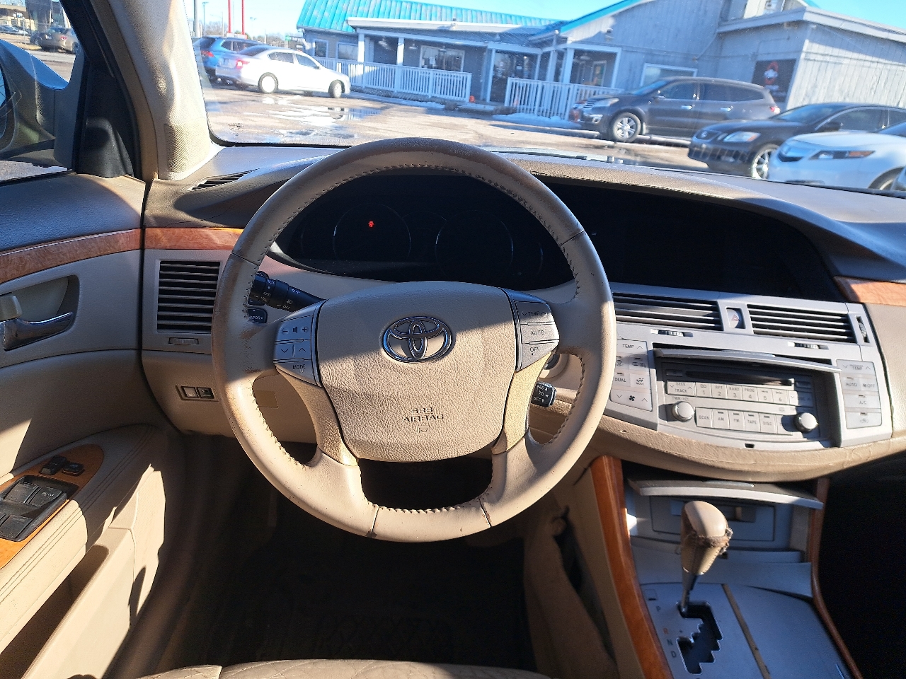 Toyota Avalon XL 2005