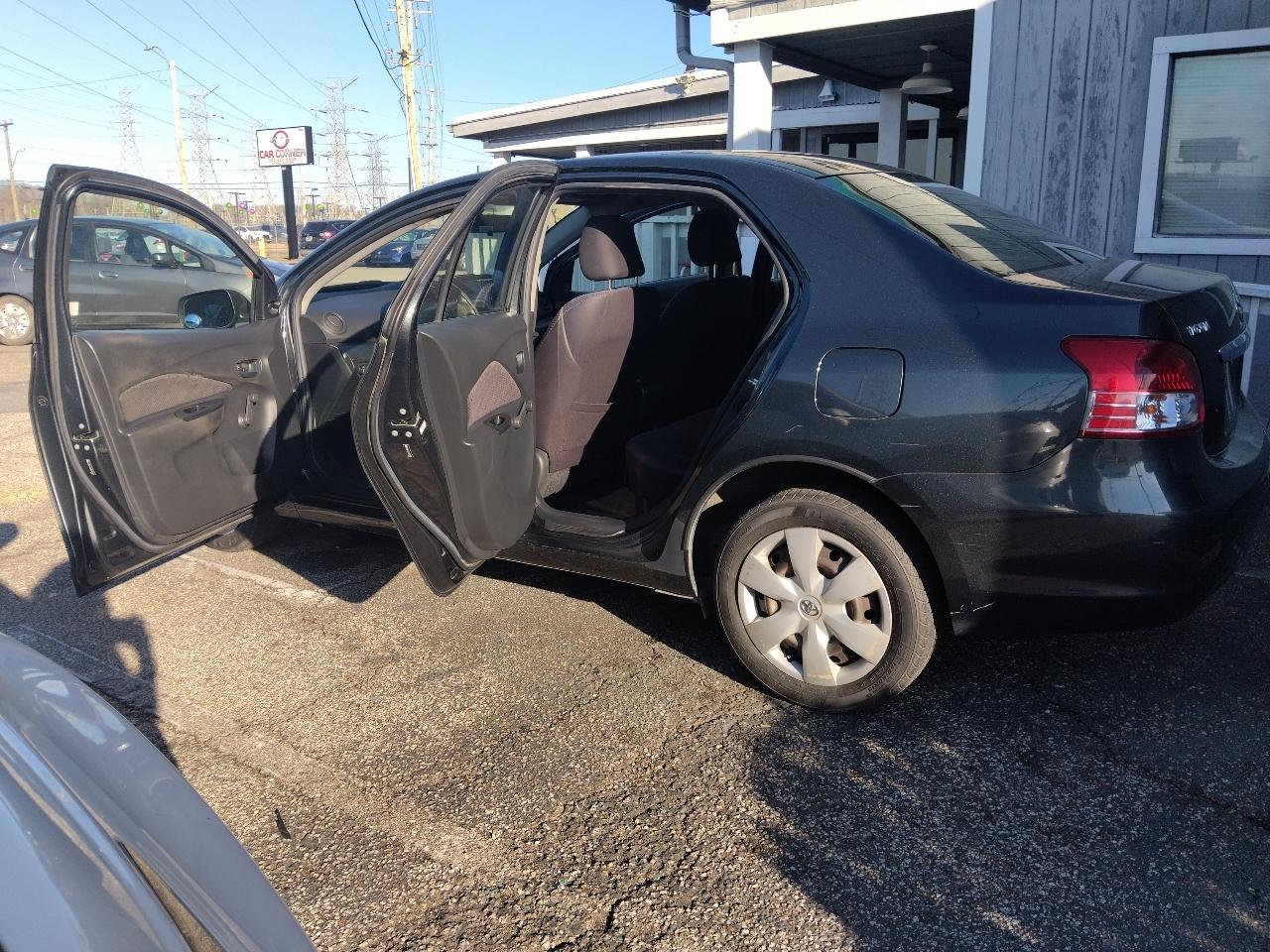 Toyota Yaris Sedan 2008
