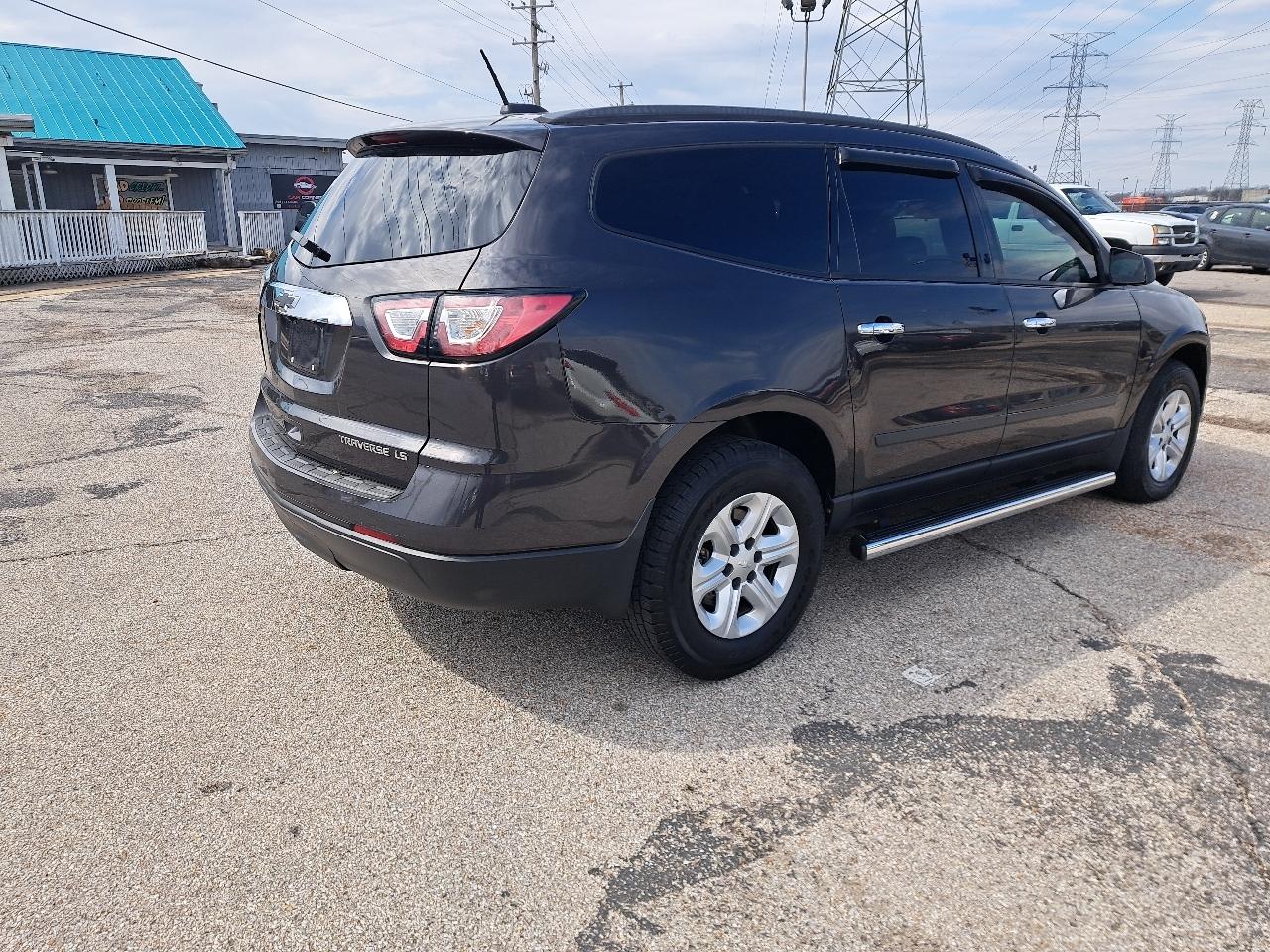 Chevrolet Traverse FWD 4dr LS 2016