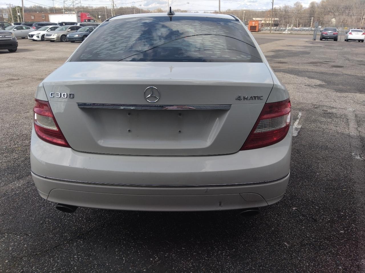 Mercedes-Benz C-Class C300 4MATIC Luxury Sedan 2009