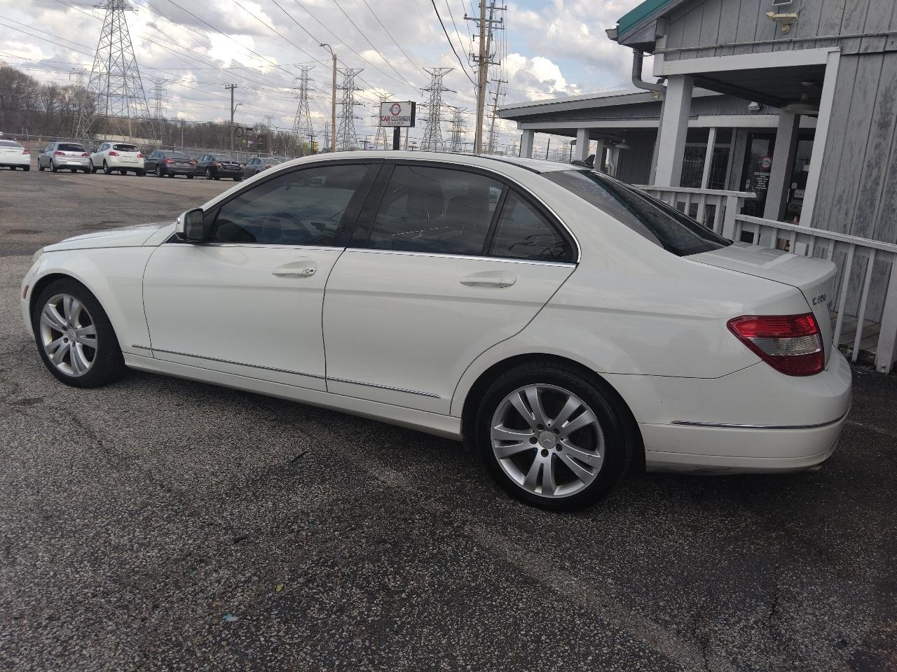 Mercedes-Benz C-Class C300 4MATIC Luxury Sedan 2009