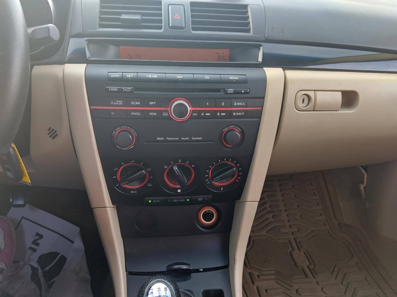 Mazda MAZDA3 i 4-door 2006