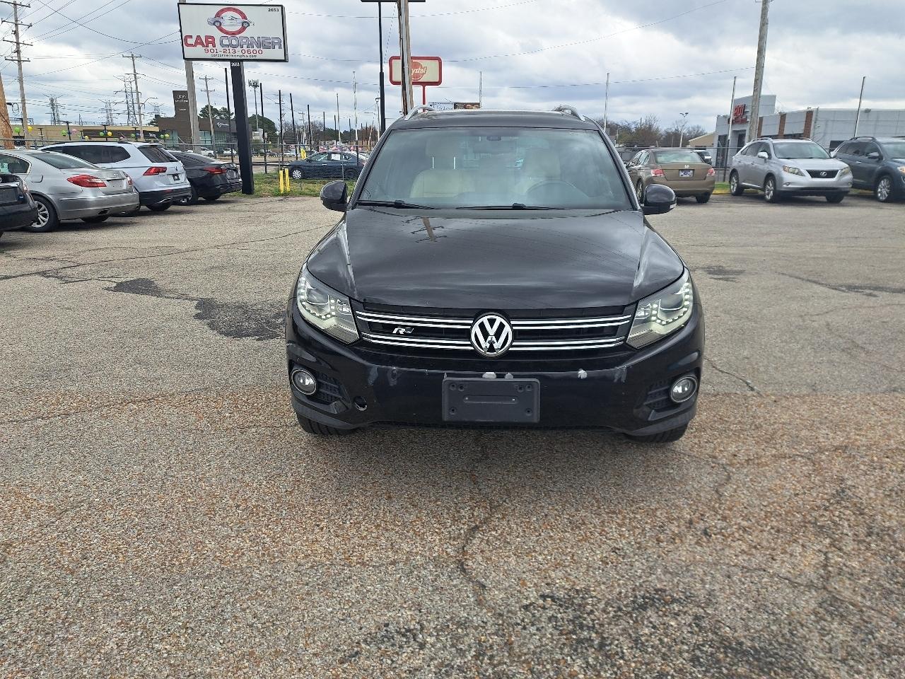 Volkswagen Tiguan S 2015