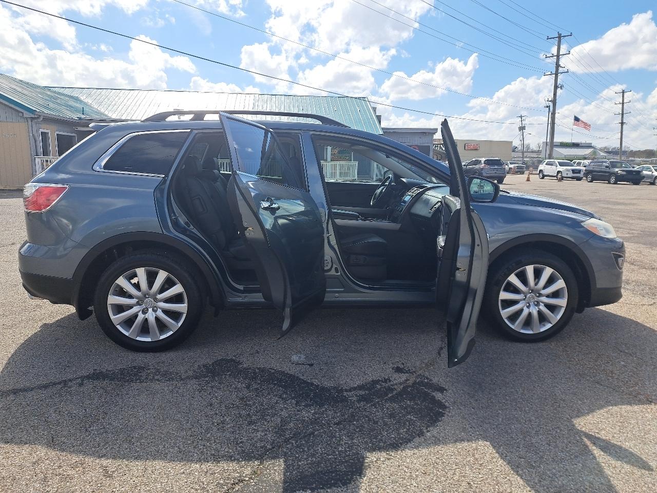 Mazda CX-9 4D SUV AWD 2010
