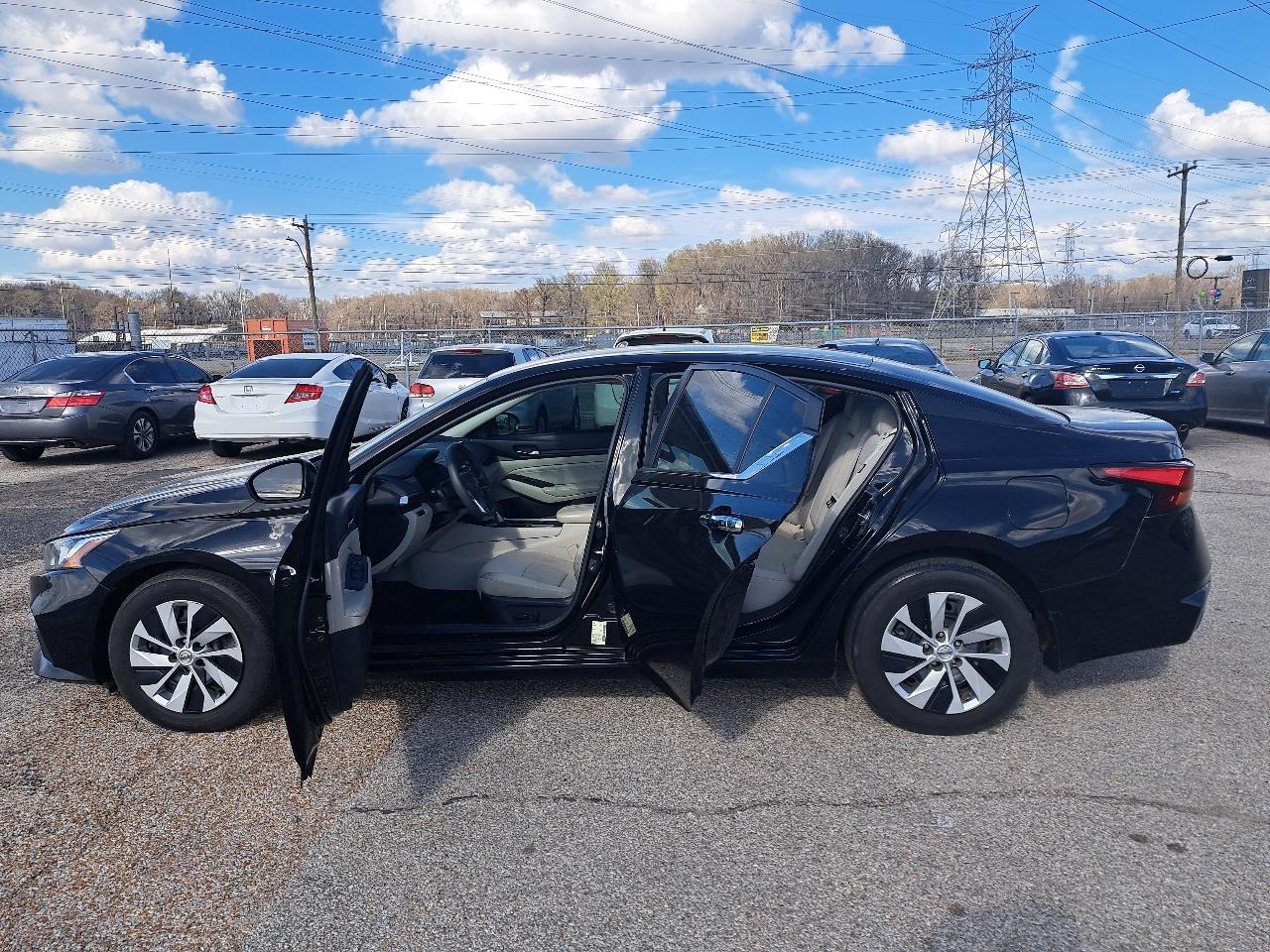 Nissan Altima S 2020