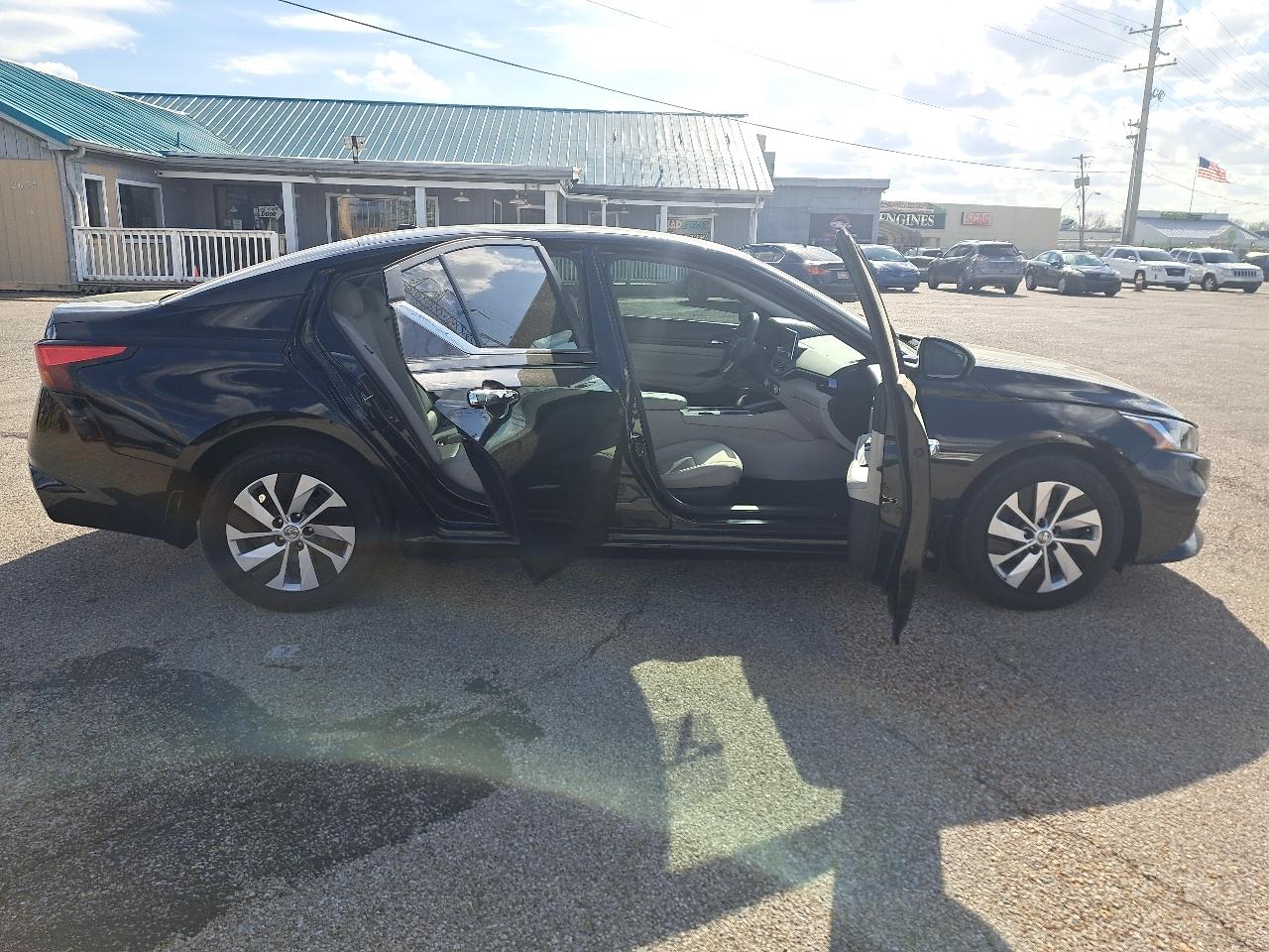 Nissan Altima S 2020