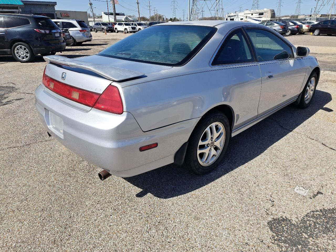 Honda Accord EX V6 coupe 2002