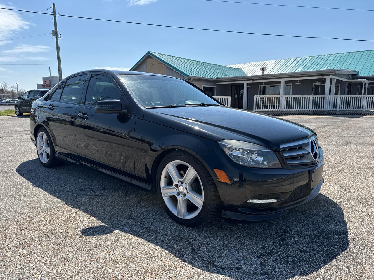 Mercedes-Benz C-Class C300 4MATIC Luxury Sedan 2011
